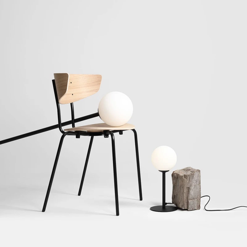 4-pinne-table-black-male.jpg