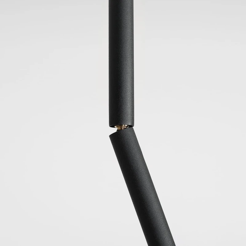 4-stick-black-short-male.jpg