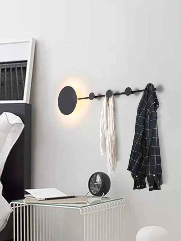 MOOSEE lampa ścienna SHADOW HANG z wieszakiem czarna 3