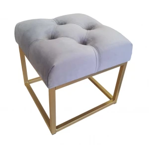 Pufa tapicerowana Chesterfield podstawa złota 40cm
