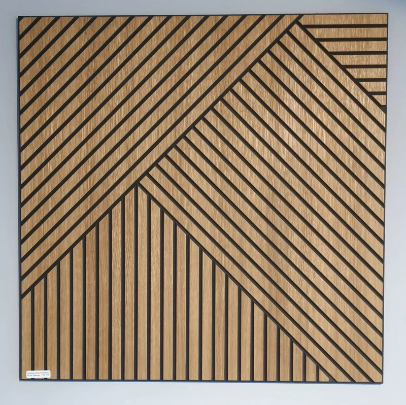 Panel frezowany fornir dębowy 60x60 - Granada.jpg