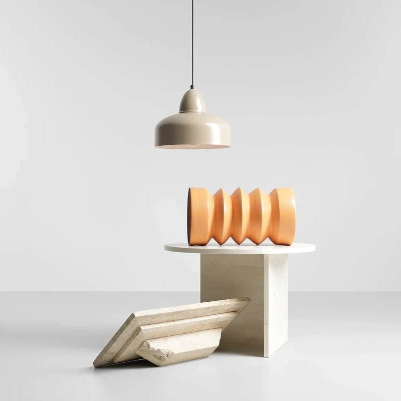 4-como-beige-male.webp