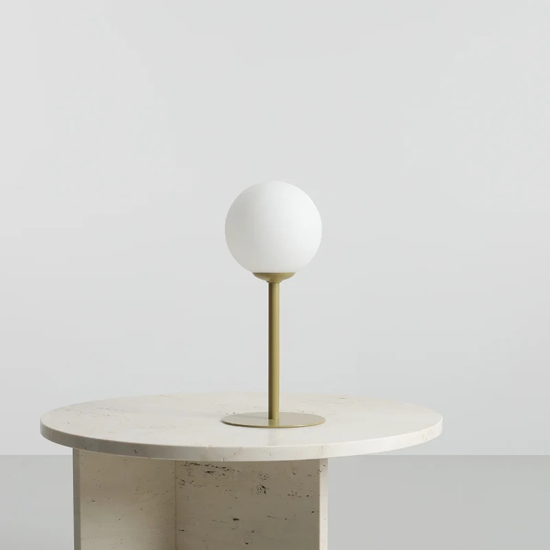 1-pinne-table-khaki-male.webp