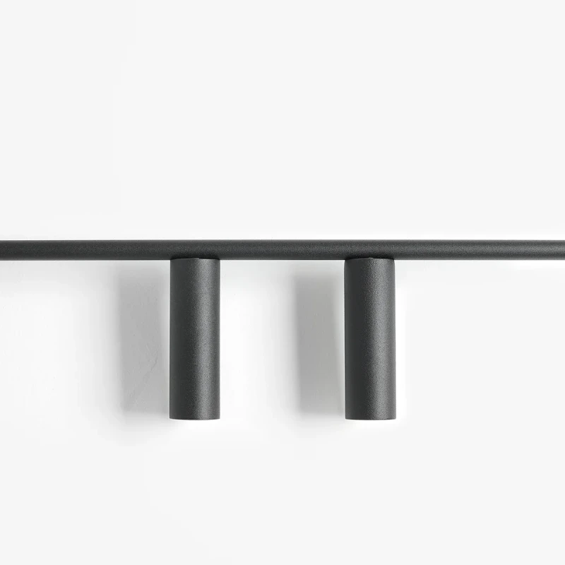 3-trevo-black-wall-2-male.webp