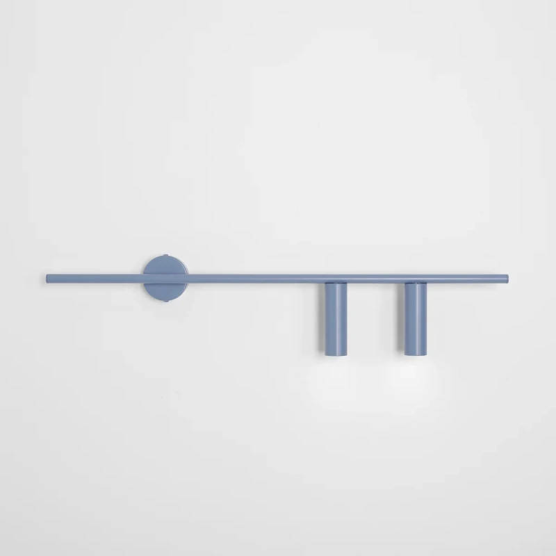 3-trevo-wall-dusty-2-right-male.webp
