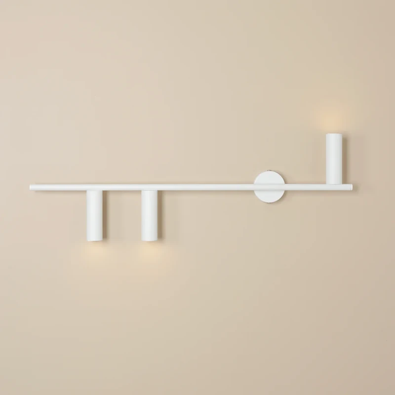1-trevo-white-3-left-male.webp