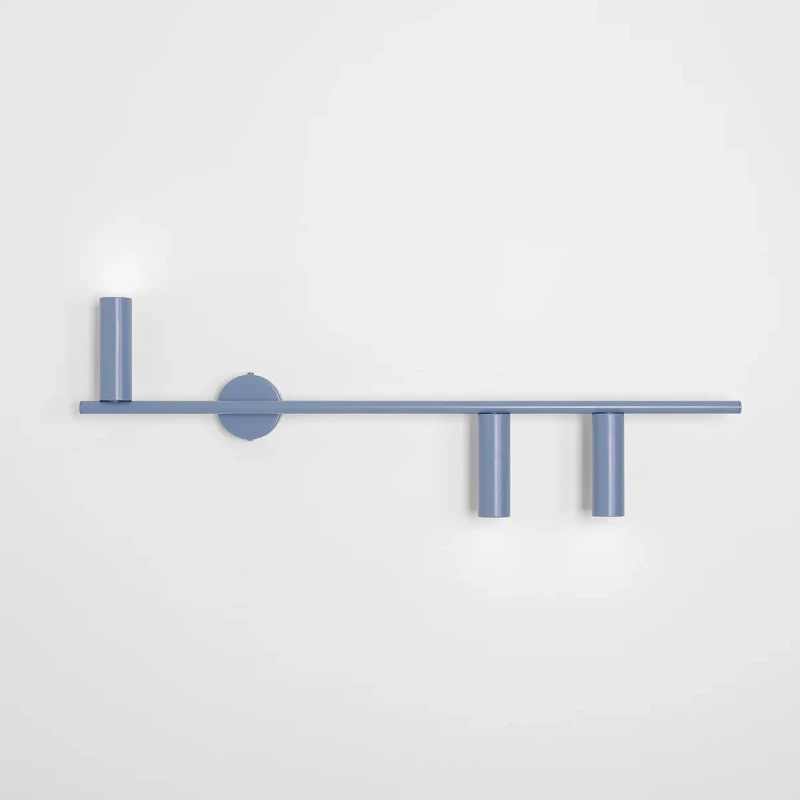 3-trevo-wall-dusty-3-right-male.webp