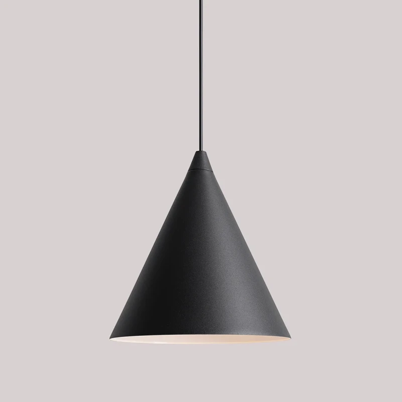 2-form-hang-black-male.webp