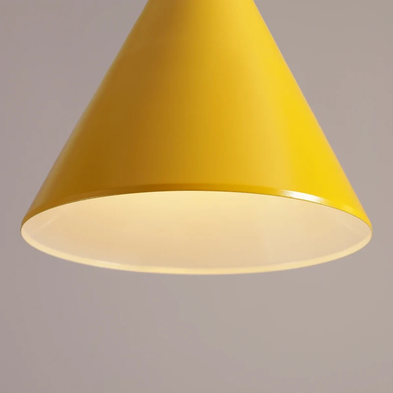 2-form-yellow-male.webp