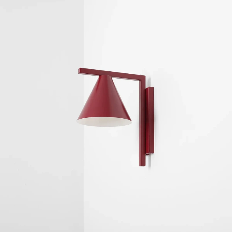 2-form-wall-red-wine-male.webp