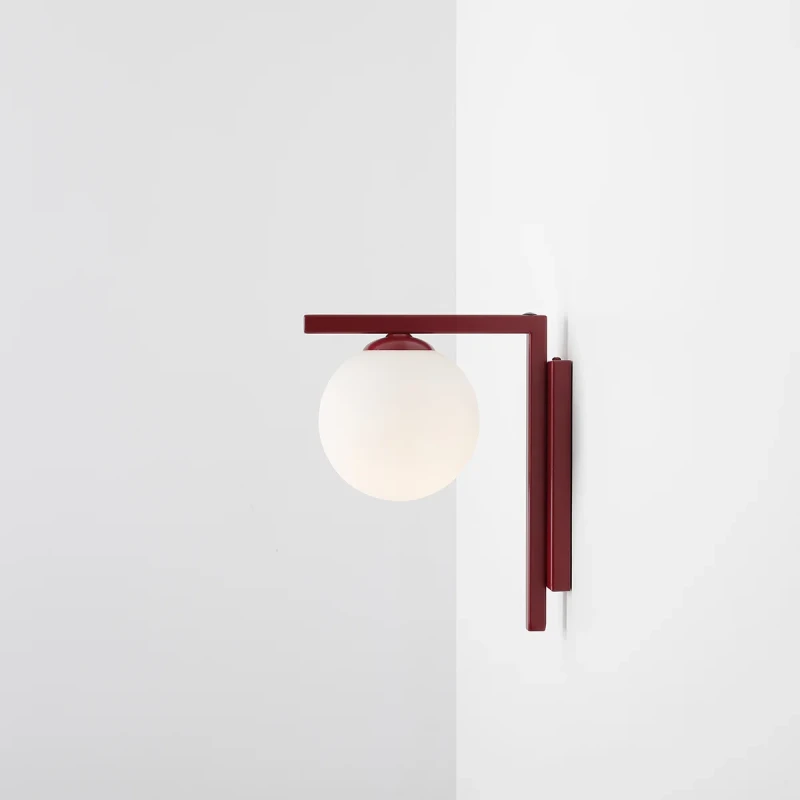 1-zac-wall-red-wine-male.webp