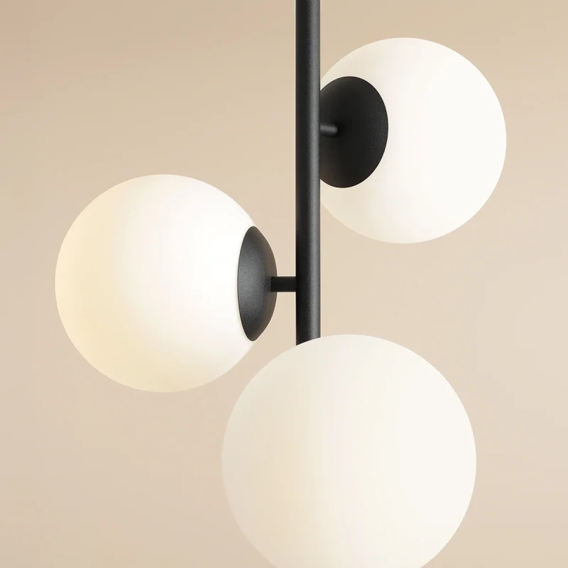 2-bloom-3-ceiling-male.webp