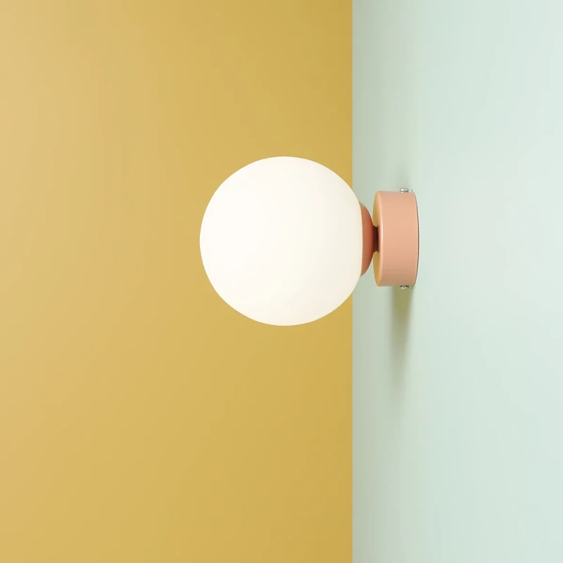 1-ball-wall-koral-male.webp