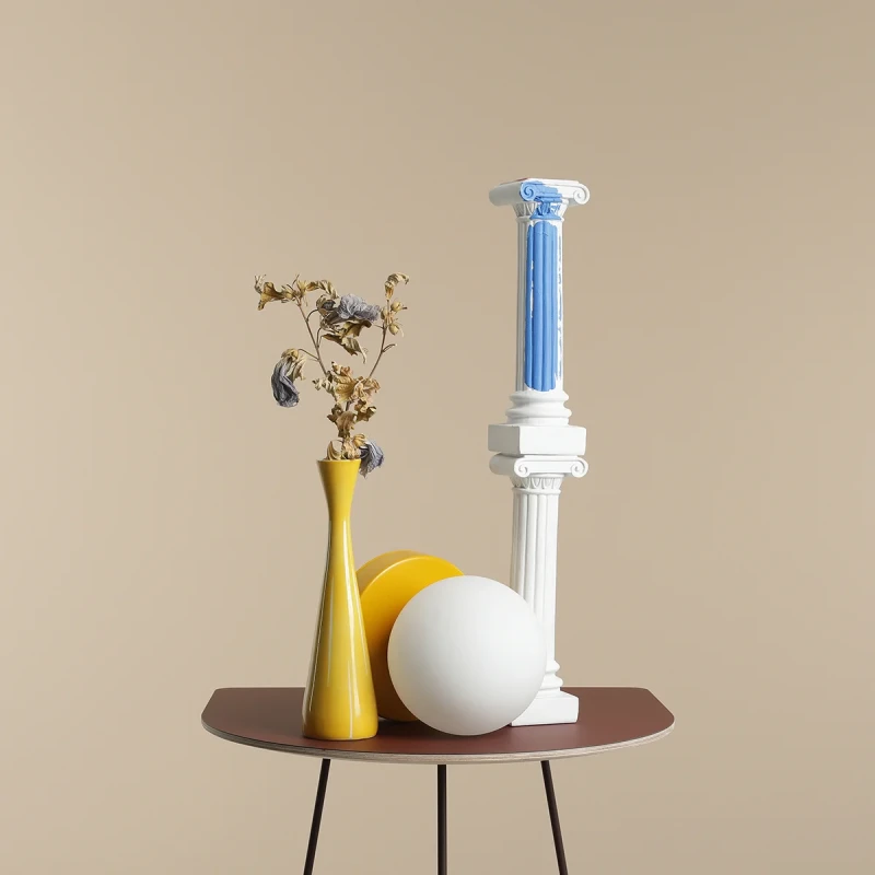 3-ball-table-mustard-male.webp