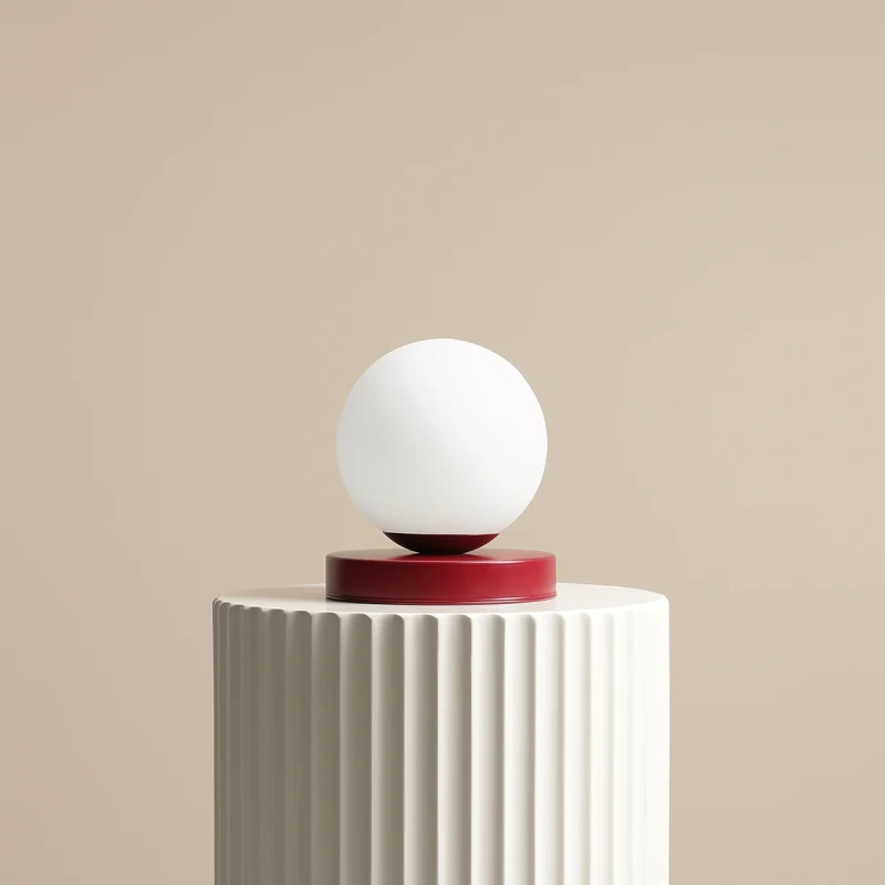 2-ball-table-red-wine-male.webp