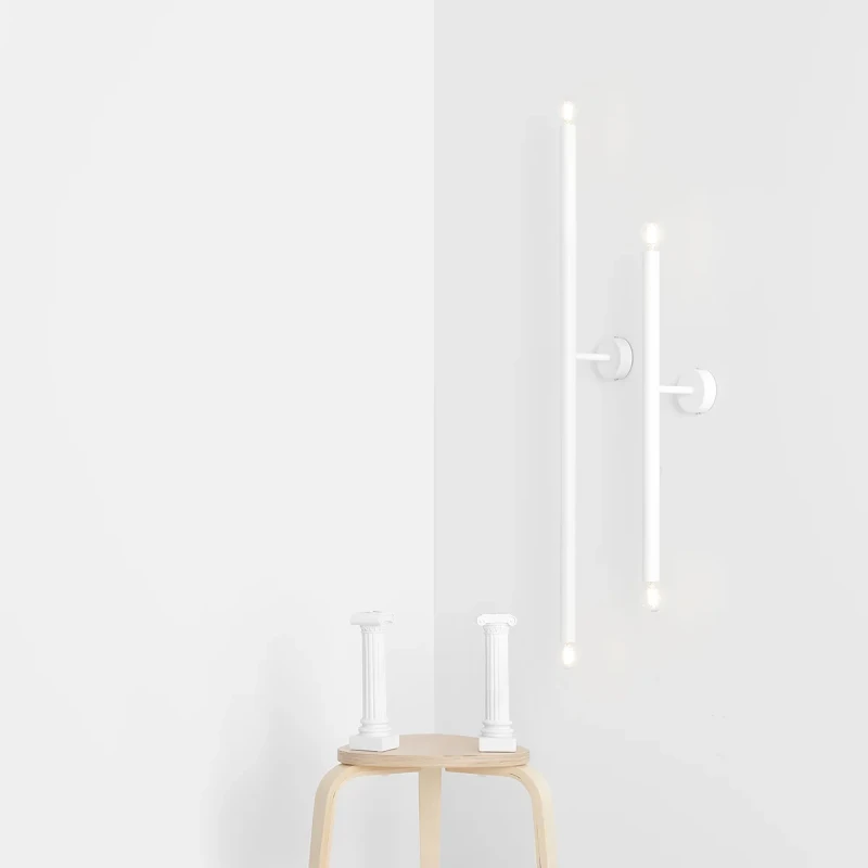 3-tubo-wall-white-male.webp