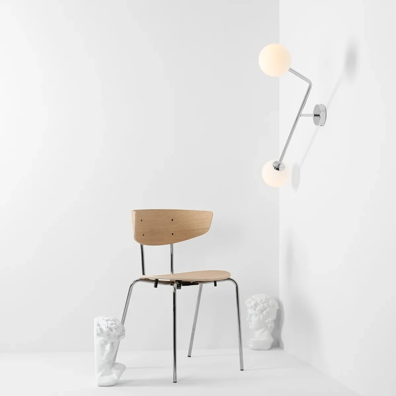1-pure-wall-silver-vertical-male.webp