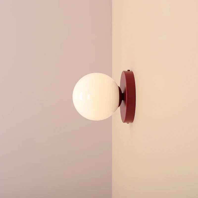 4-ball-2-wall-red-wine-male.jpg