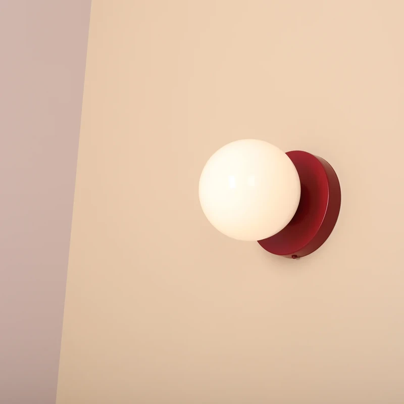 1-ball-2-wall-red-wine-male.jpg