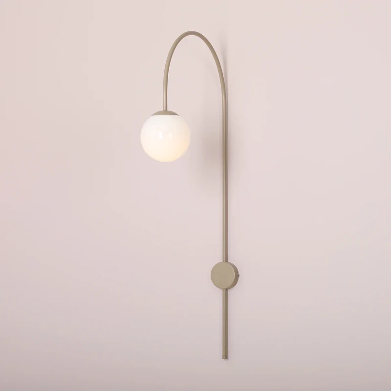2-una-wall-beige-male.jpg