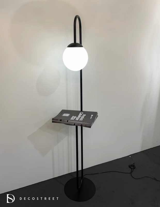 Lampa podłogowa Bari LP1 BL Opal.jpg