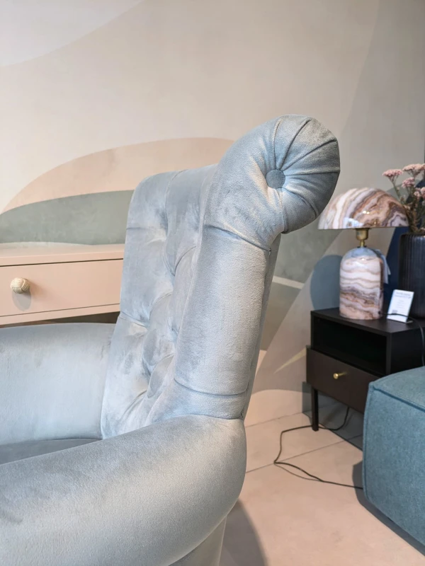 Krzesło tapicerowane z podłokietnikami Harward Elegant (4).jpg