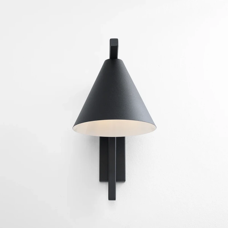 Kinkiet Form Black czarny  (2).webp