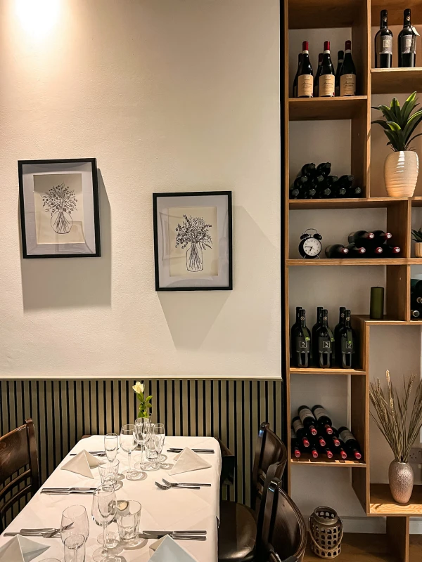 akupanel, moss. restaurant.jpg