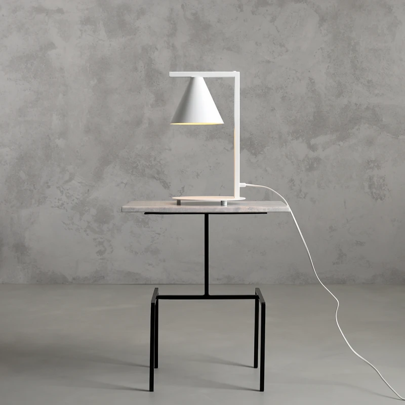 3-form-table-white-male.webp