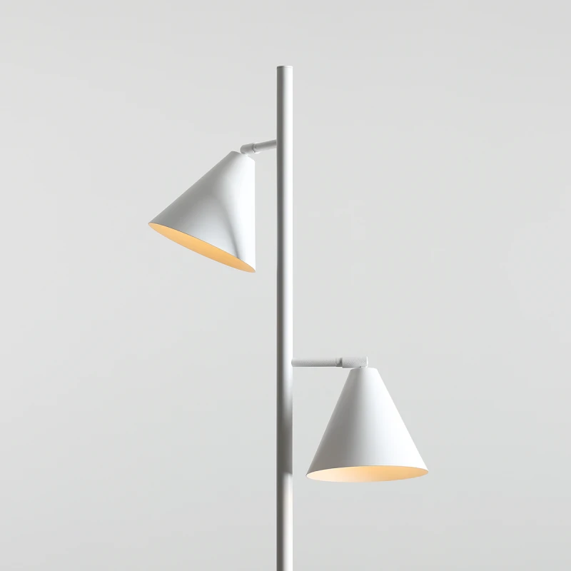 5-form-floor-white-male.webp