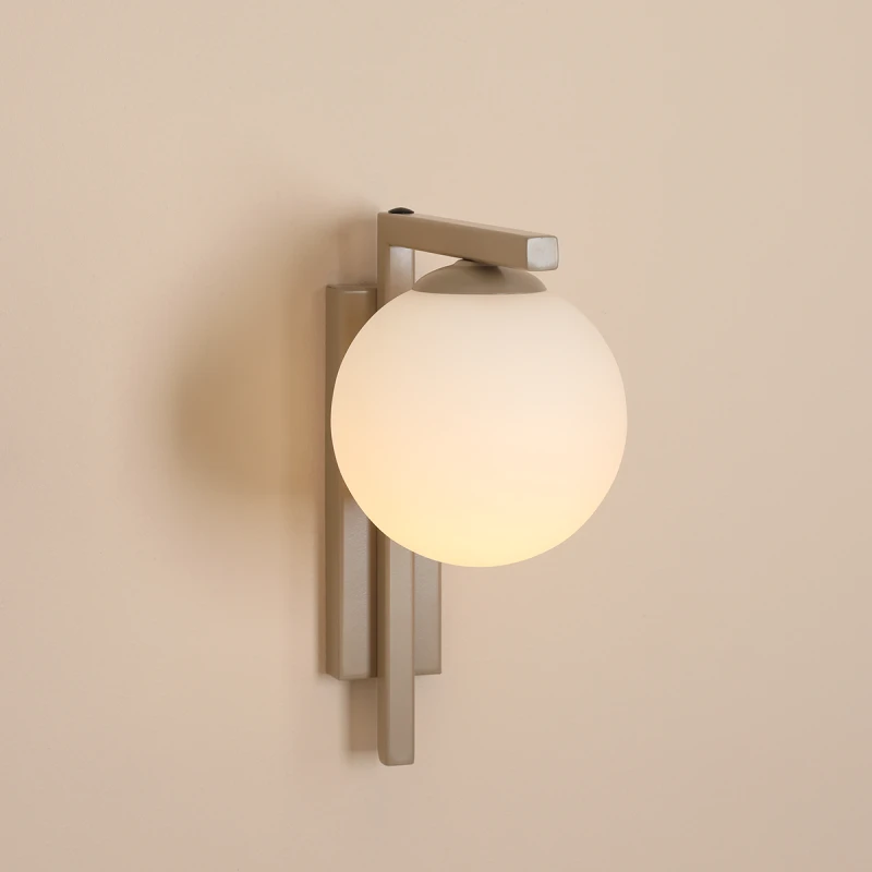 3-zac-wall-beige-male.webp