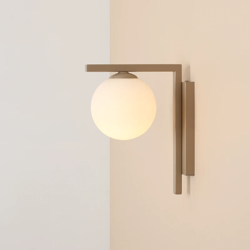 4-zac-wall-beige-male.webp