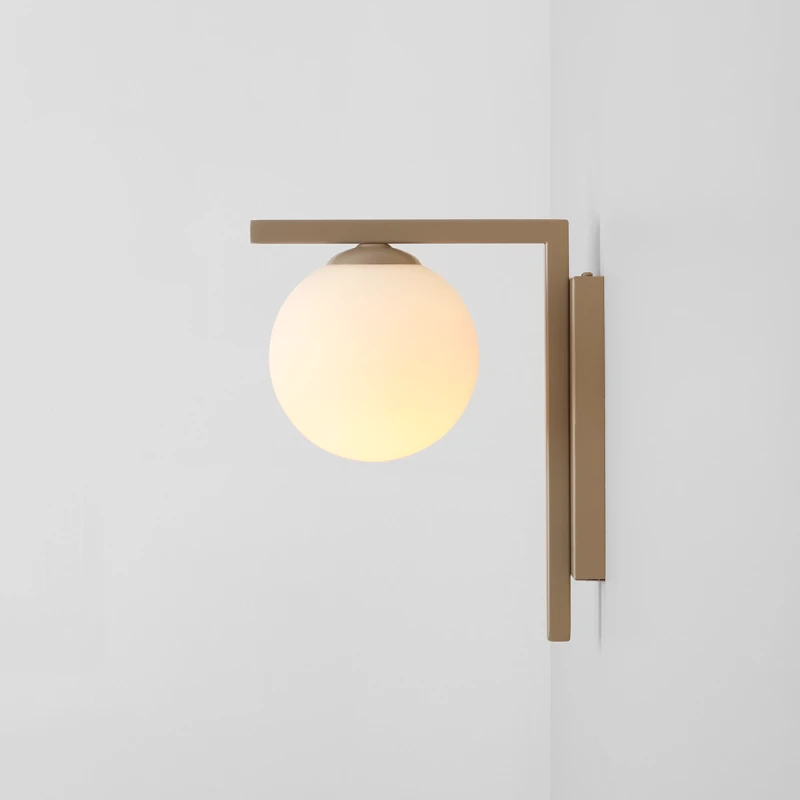 1-zac-wall-beige-male.webp