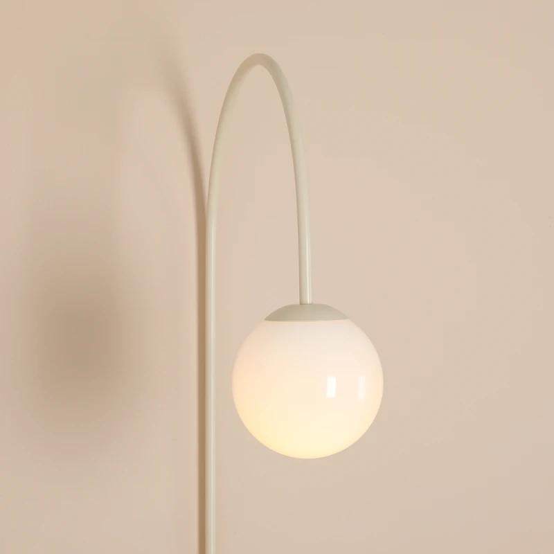 2-una-wall-cream-male.webp