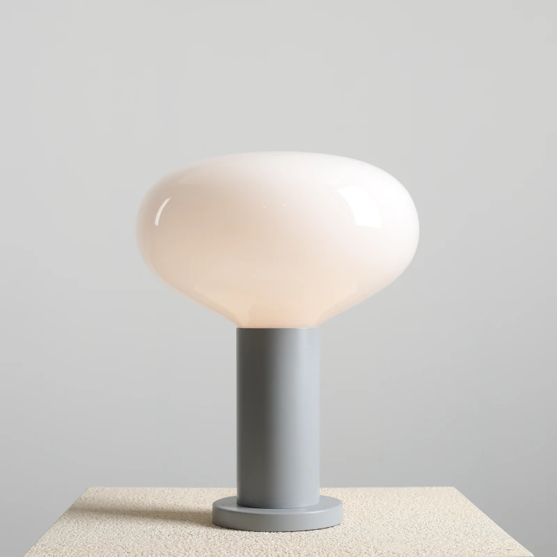 2-flo-table-grey-m.jpg
