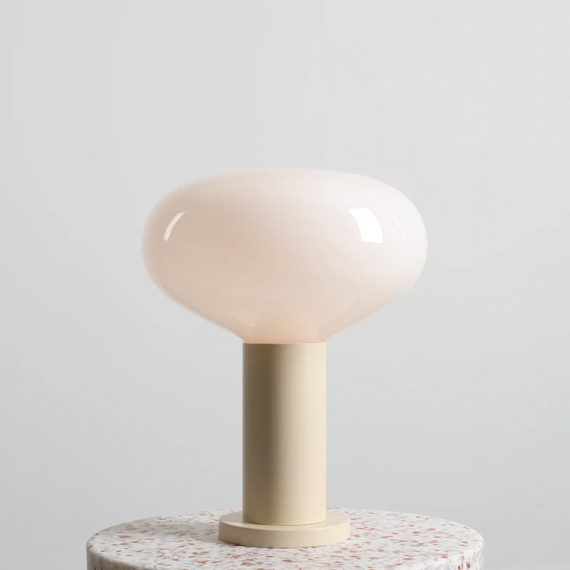 2-flo-table-m-cream.jpg