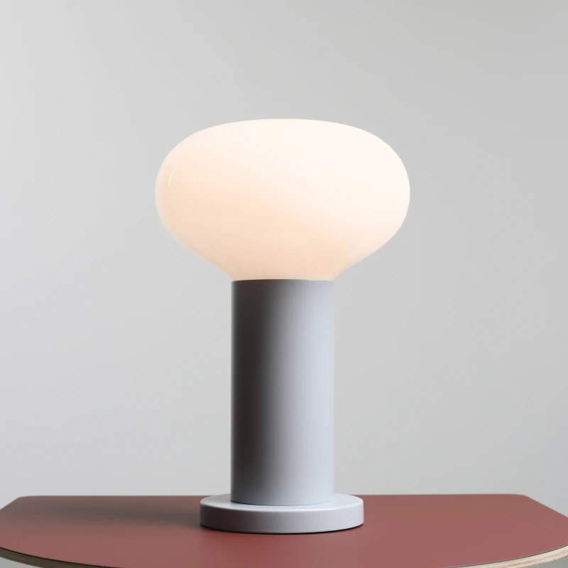 3-flo-table-szary.jpg
