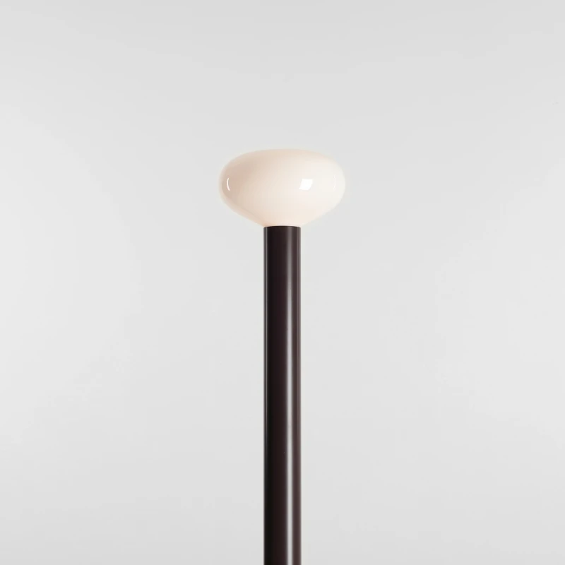 Lampa stojąca FLO MOKKA M (opal glass)  (2).jpg