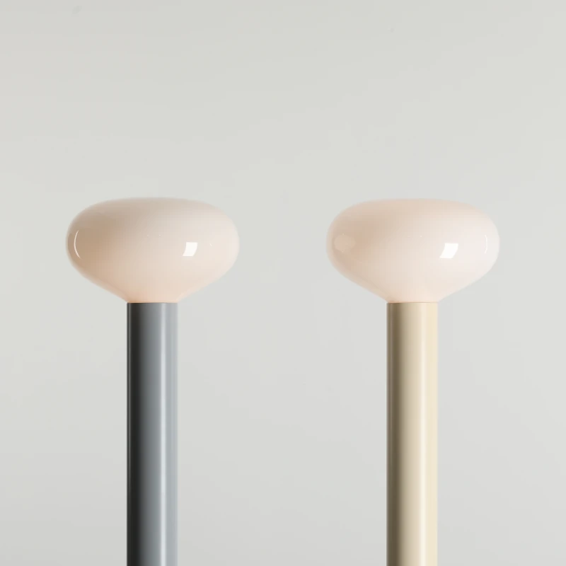Lampa stojąca FLO CREAM M (opal glass) (2).jpg