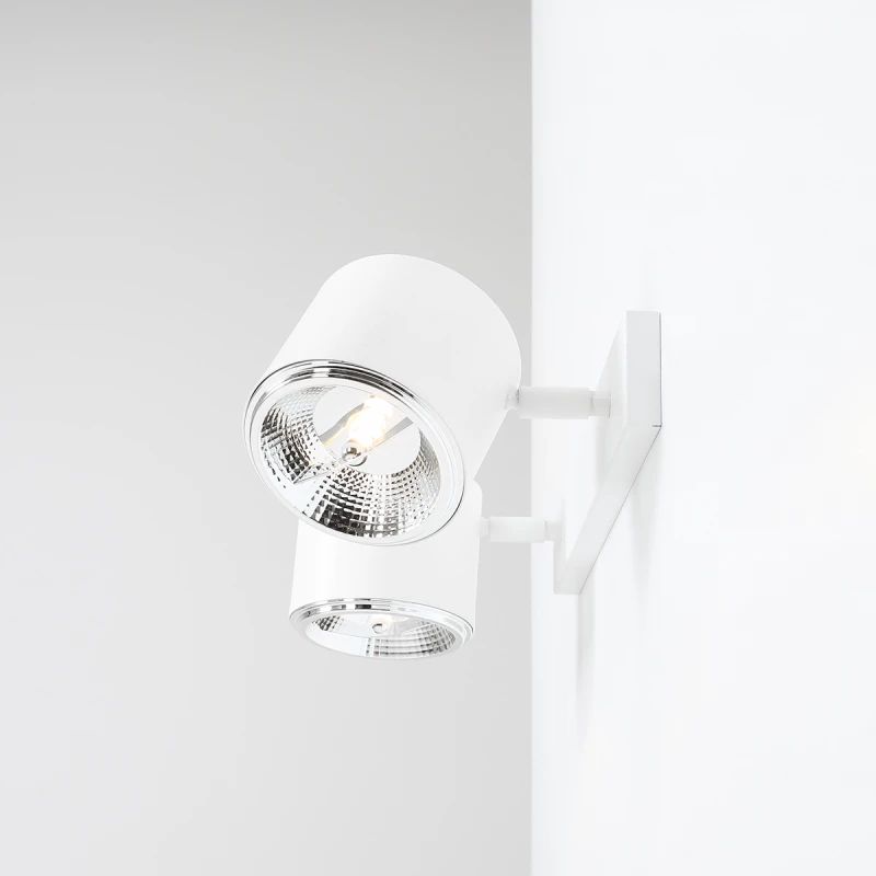 3-bot-white-2-wall-male.jpg