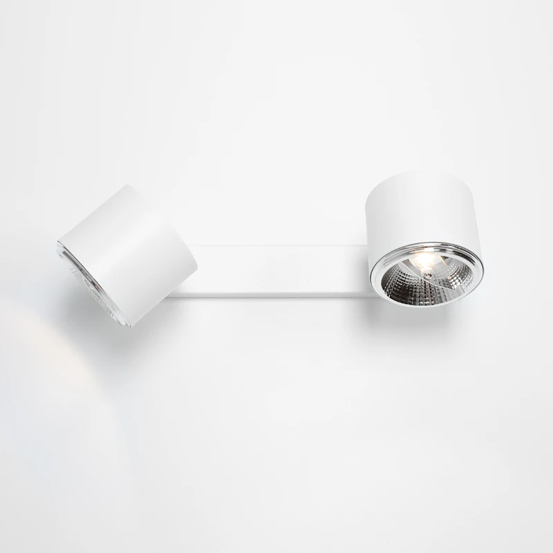 4-bot-white-2-wall-male.jpg