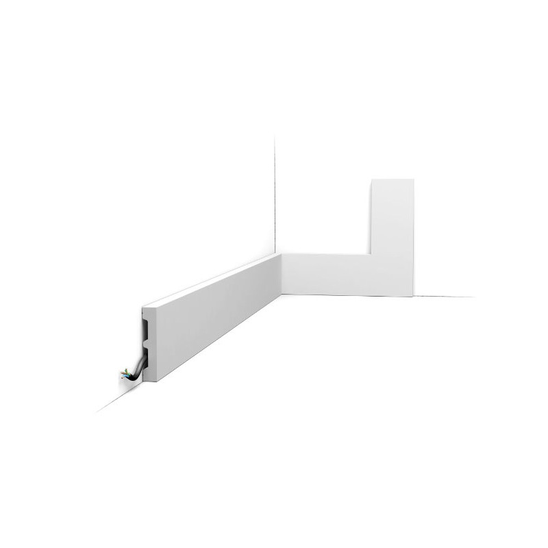sx157-ral9003-square-orac-decor-listwa-podlogowa-biala.jpg