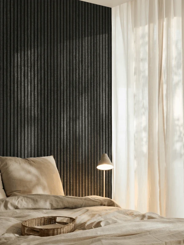 akupanel_environmental_bedroom_charcoal_black_felt_1.webp