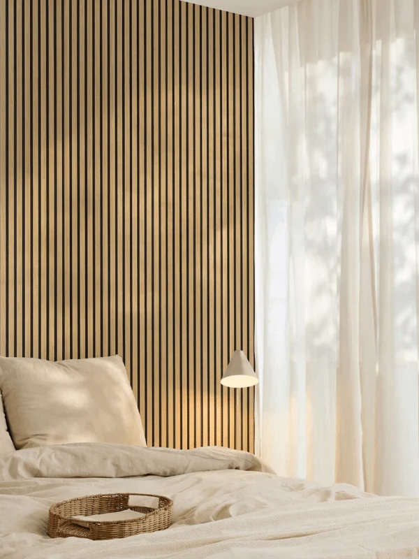 akupanel_environmental_bedroom_southern_oak_black_felt_1.webp