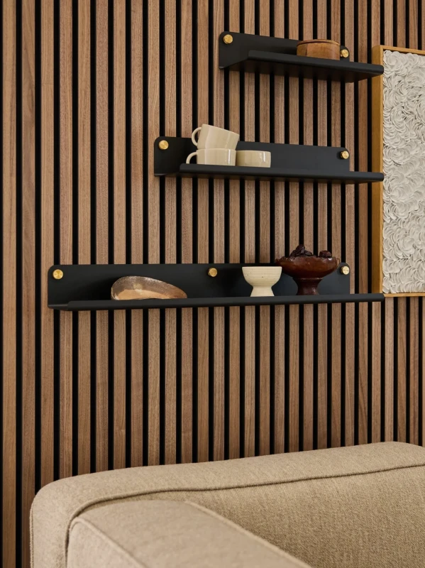 3404_3405_3406_create_norr_wide_shelf_black_brass_environmental_04.webp
