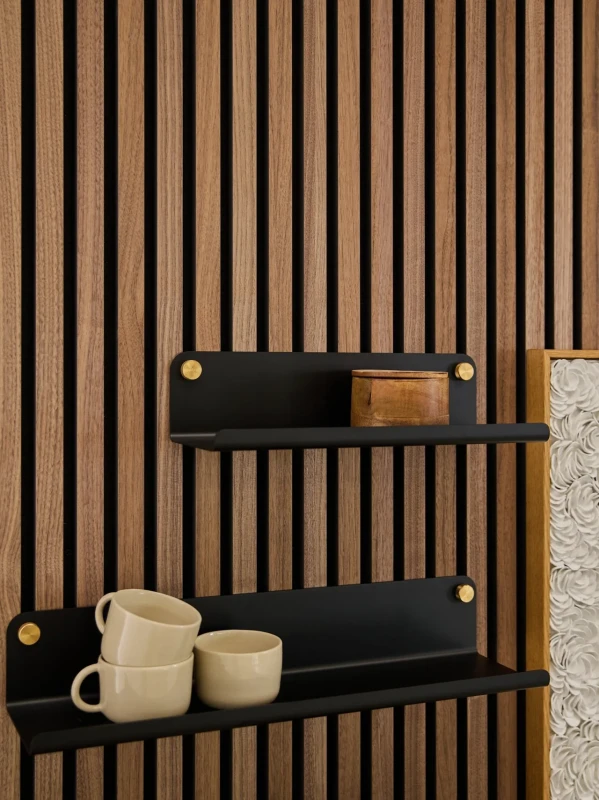 3404_3405_3406_create_norr_wide_shelf_black_brass_environmental_03.webp